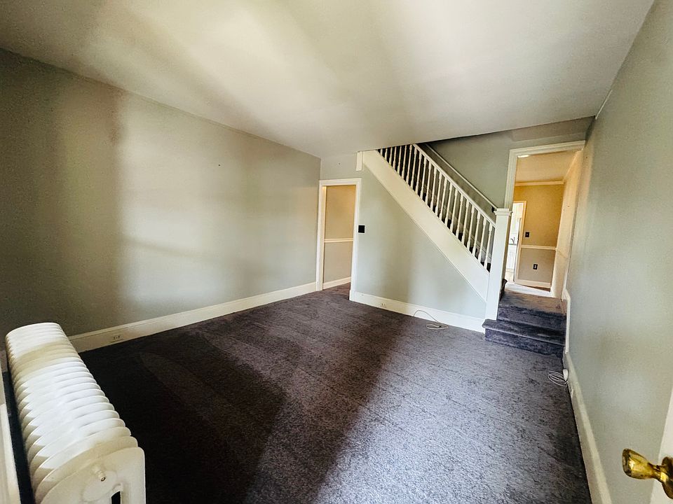 1st image of 403 S Sycamore St