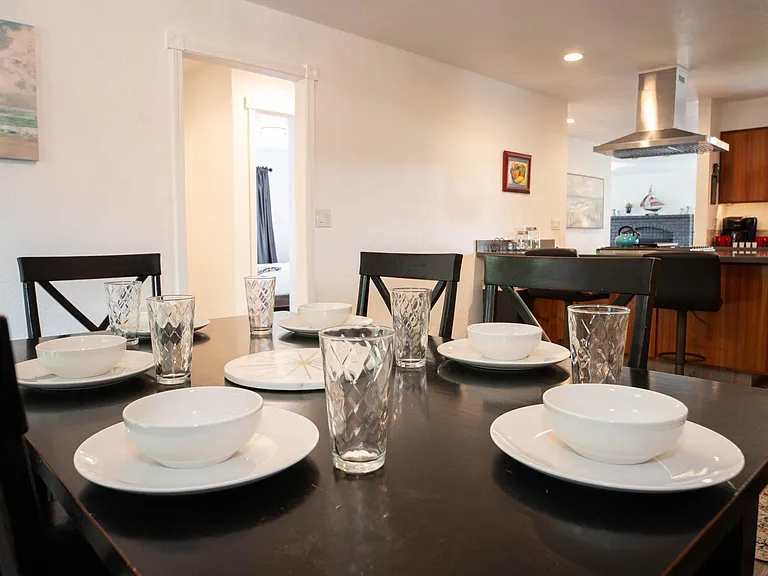 2032 Shamrock Dr — Photo 14