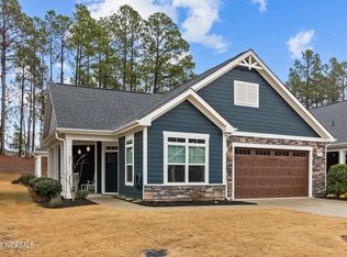 192 Holly Springs Ct, Southern Pines, NC 28387