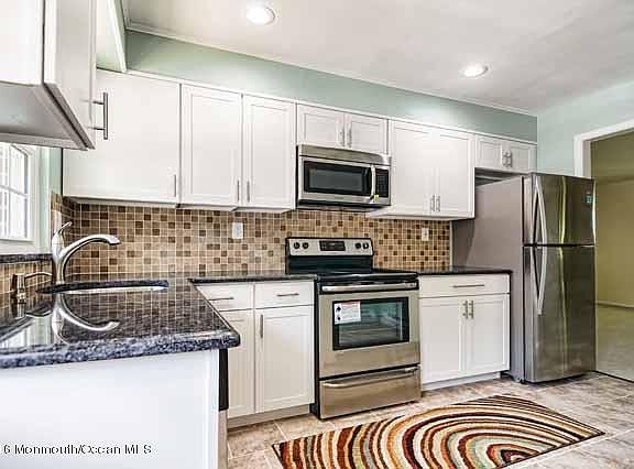 2nd image of 1043B Aberdeen Dr #100B