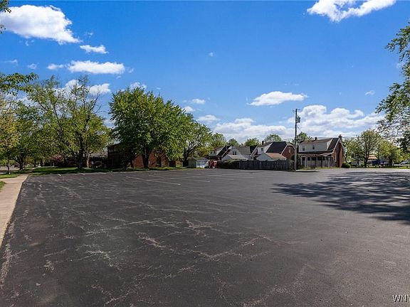 4th image of 45 Dalton Dr