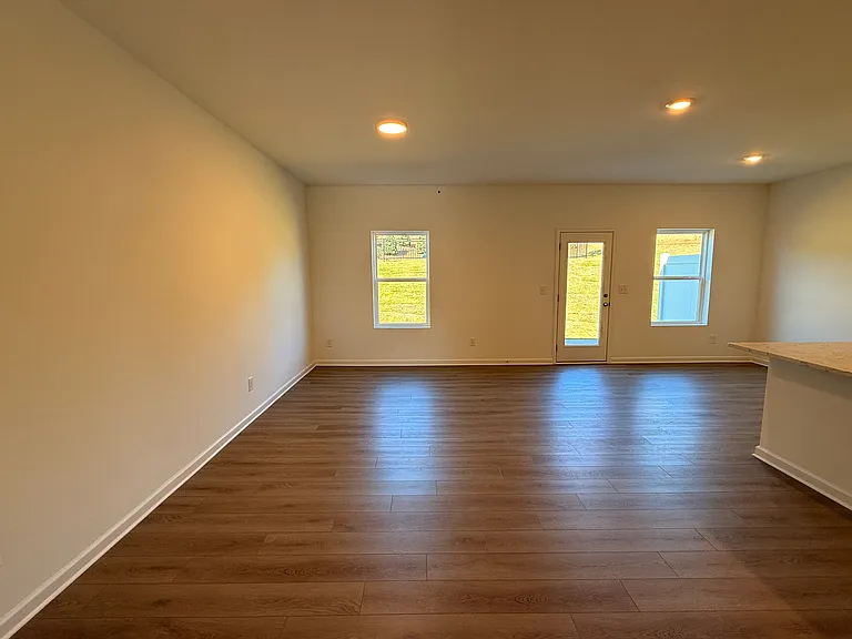 228 Kinship Dr SW — Photo 3