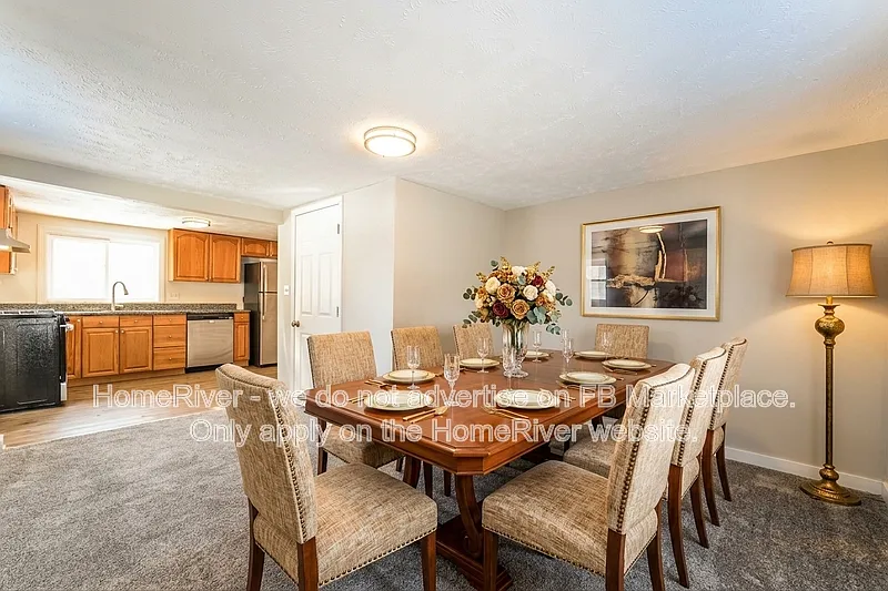3 bed, 1.0 bath, 1125 sqft, $1,950 — Photo 3
