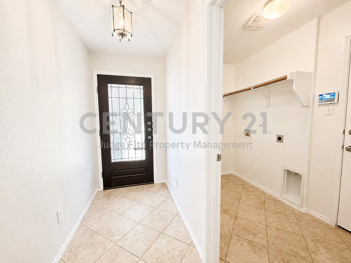 Move-In-Ready 4/2/2 Within the Acclaimed Northwest ISD For Rent! — Photo 3
