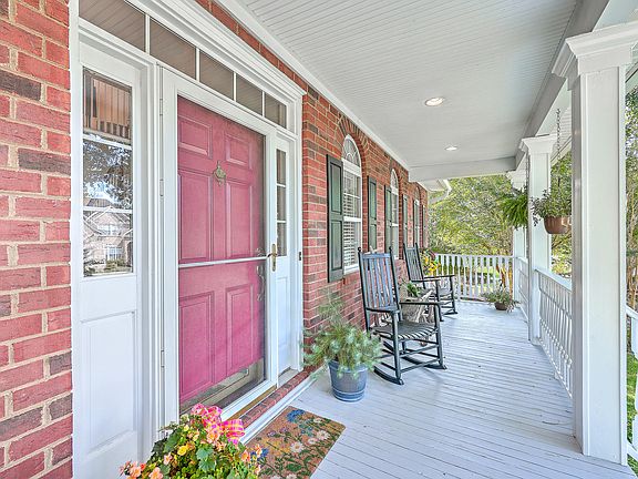 4th image of 4303 Persimmon Woods Dr