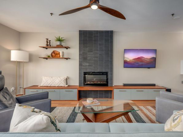 335 NW Uptown Ter APT 3B