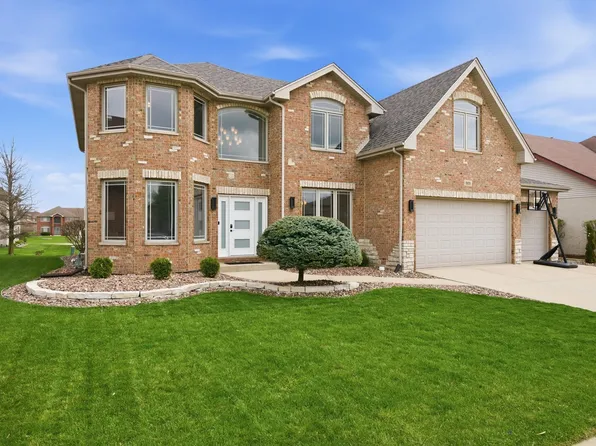 909 Berkshire Dr, Matteson, IL 60443
