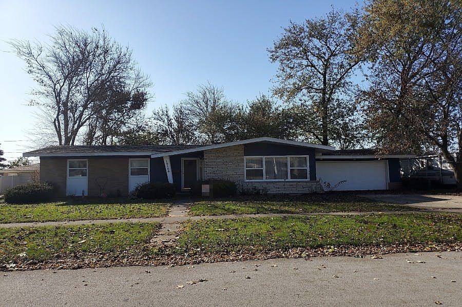1st image of 10108 S Parke Ave