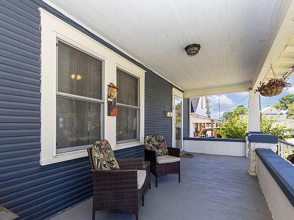 4th image of 226 N 10th St