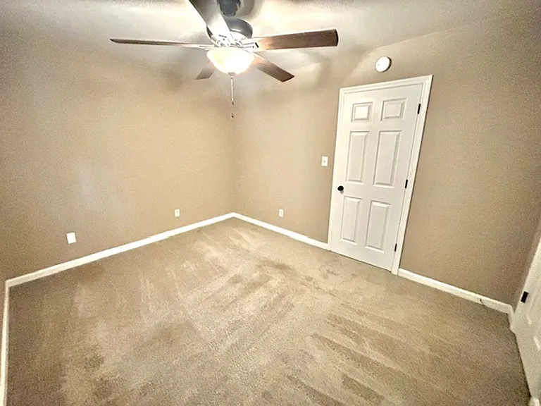 230 Marinawoods Dr SE #A — Photo 11
