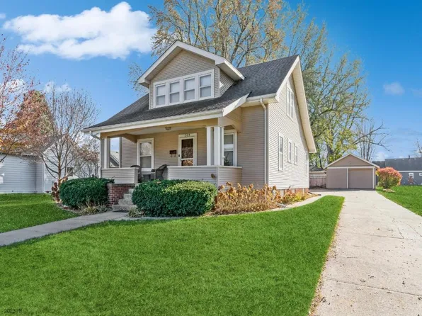 509 W Ashland Ave, Indianola, IA 50125