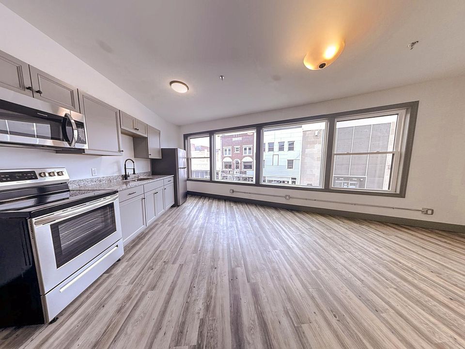 1st image of 246 Main St #2C