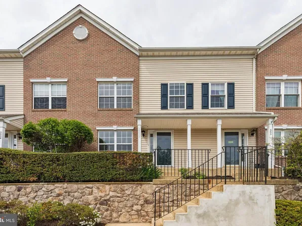 5532 Rinker Cir, Doylestown, PA 18902