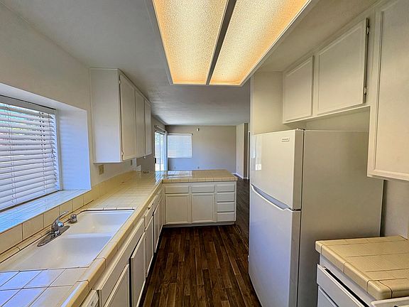 5th image of 7608 Westbrook Ave