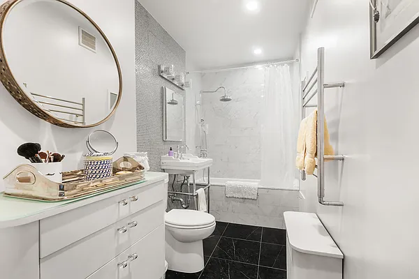 Sold by Compass | media 18