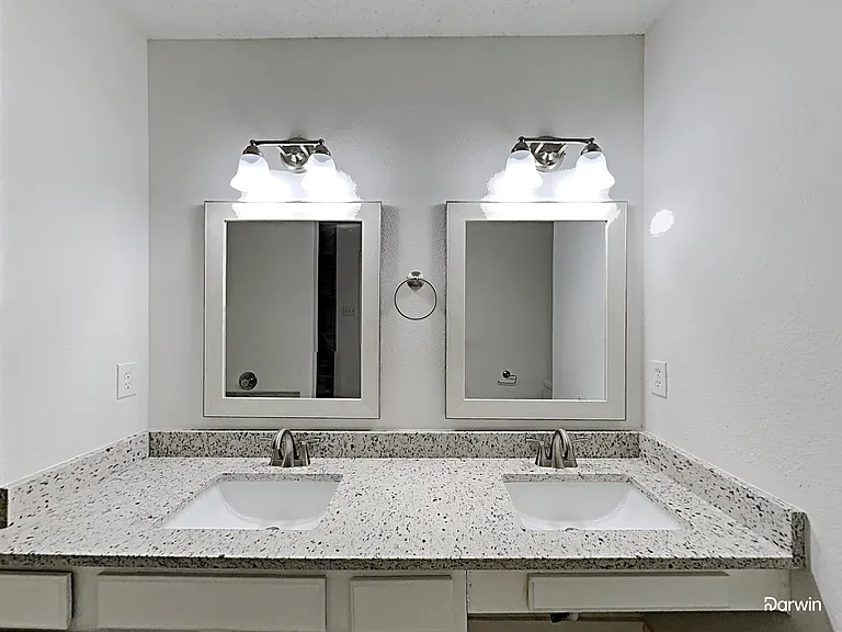 2705 Hidden Springs Dr — Photo 12