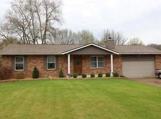 1120 Ellen Dr, Imperial, MO 63052
