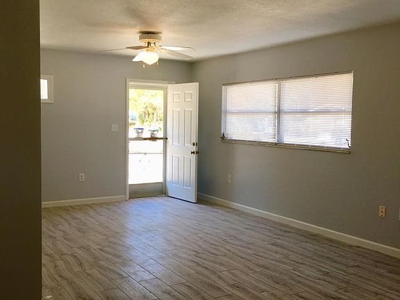 LIVING ROOM-FAMILY ROOM