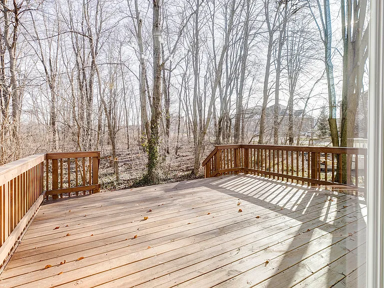 348 Atherton Dr — Photo 3