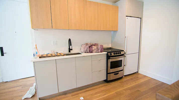 Rented by Lofts and Flats LLC | media 85