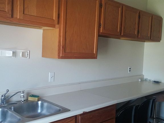 3rd image of 1215 Beaconsfield Ave