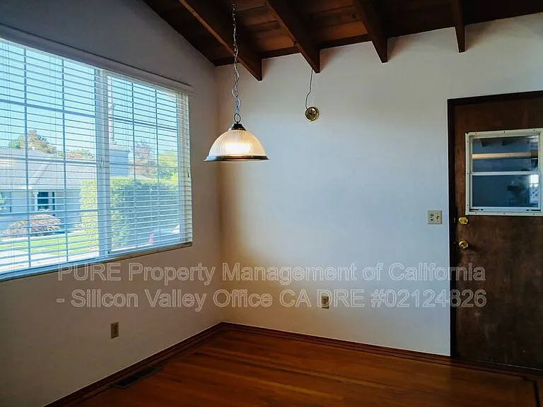 2325 7th Ave — Photo 14