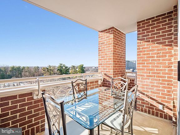 4th image of 5809 Nicholson Ln APT 907