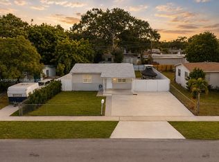 Linwood Gardens No 2, Hollywood, FL 33024