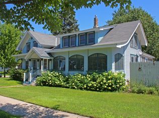 301 4th St S, Cannon Falls, MN 55009