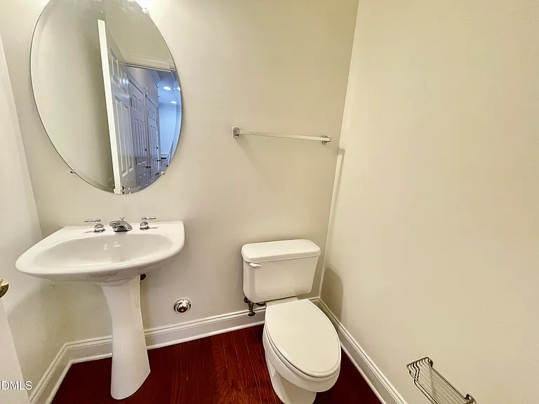 9519 Dellbrook Ct — Photo 16