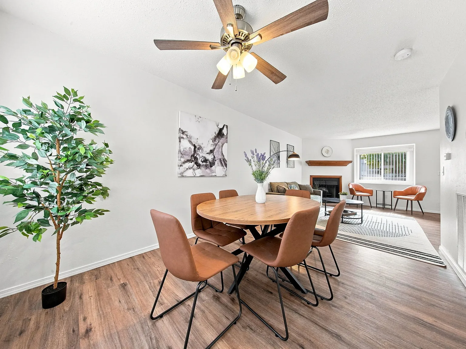 3 bed, 1.5 bath, 1600 sqft, $1,395 — Photo 4