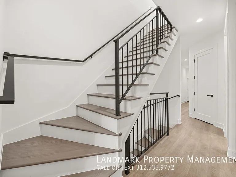 1545 N Artesian Ave #3 — Photo 17