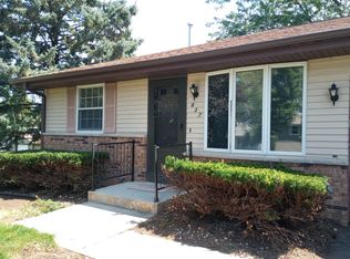 637 S 6th St, Delavan, WI 53115