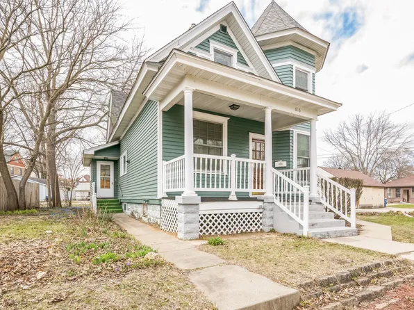 616 Macfarlane Rd, Portage, WI 53901