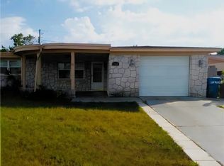 3916 Cedarwood Dr, Holiday, FL 34691