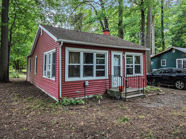 6972 Shady Ln, Coloma, MI 49038