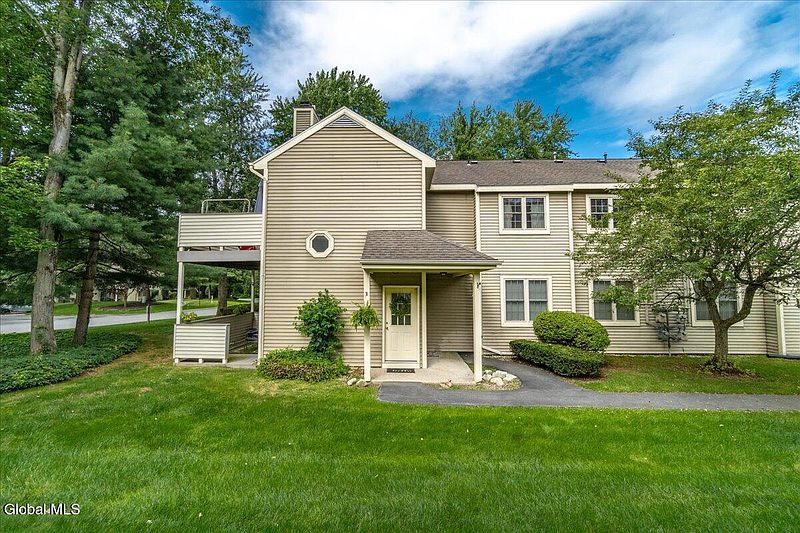 3rd image of 218 Monmouth Way