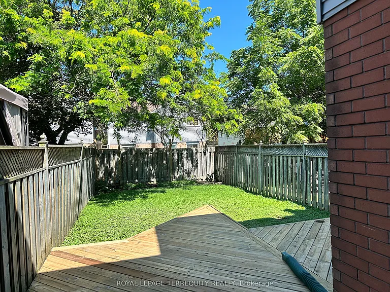 129 Trewin Ln — Photo 17