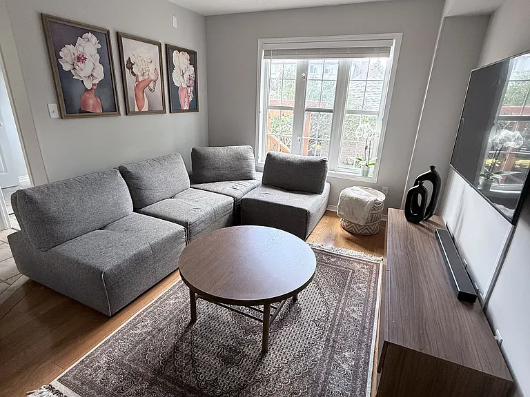 69 Selkirk Dr — Photo 9