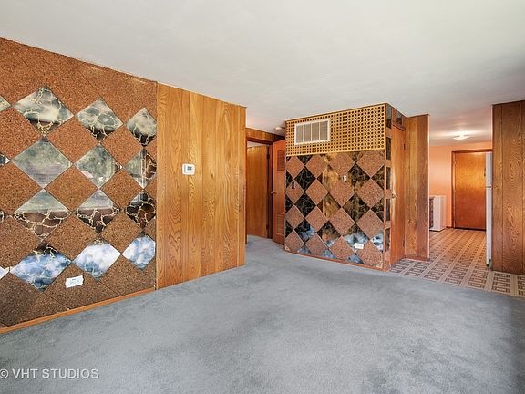 2nd image of 82 Alameda Dr