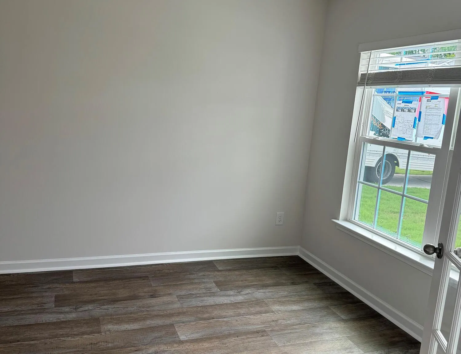 4 bed, 2.5 bath, 1991 sqft, $2,050 — Photo 3