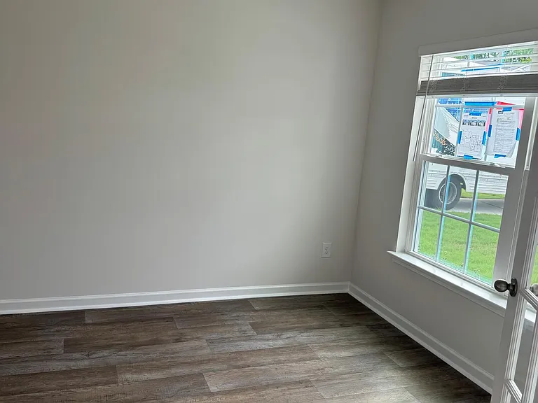 2225 Montalvan Dr — Photo 3