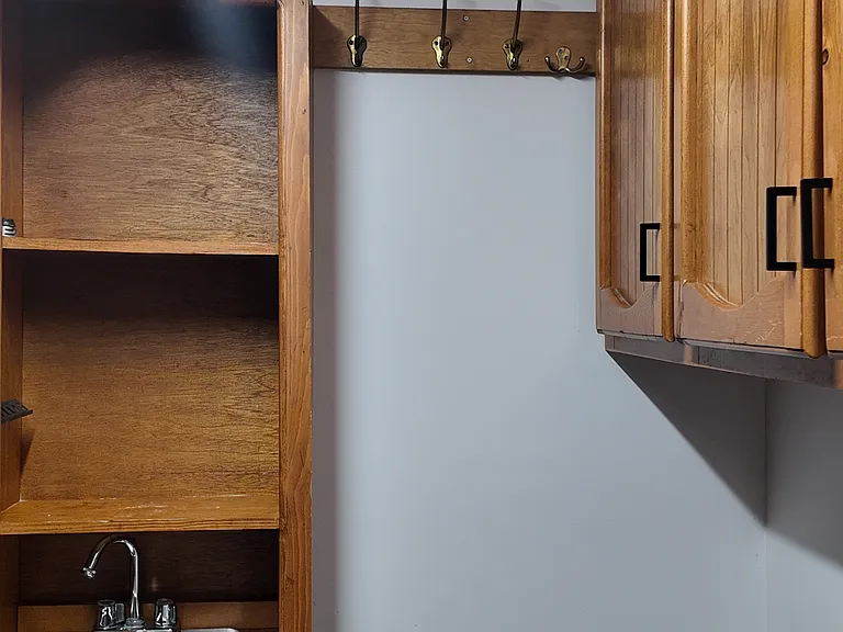 412 Hummingbird Way — Photo 1