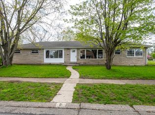 8 Dover Pl, Hamilton, OH 45013