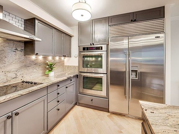 2nd image of 201 E Chestnut St APT 3A