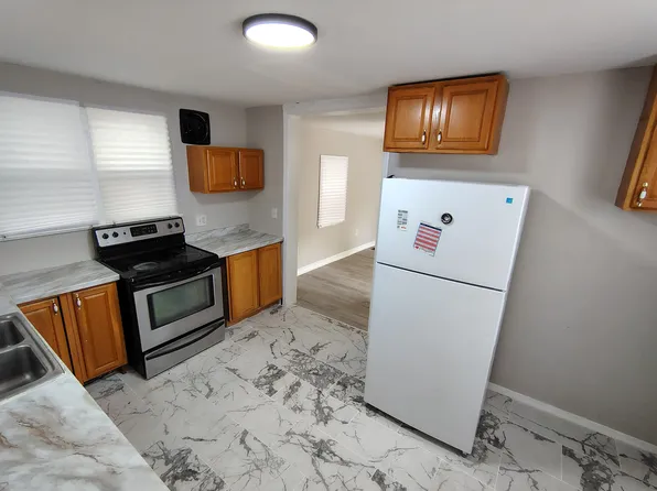 431 N 2nd St, Millville, NJ 08332