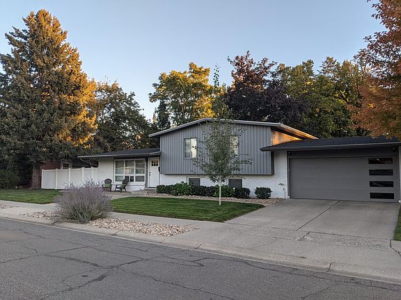 2nd image of 1158 E Woodstock Ave