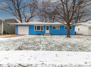 1312 Rutledge Rd, Bloomington, IL 61704