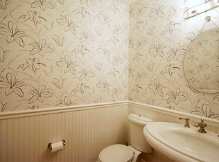 7620 Drew Ave, Burr Ridge, IL 60527