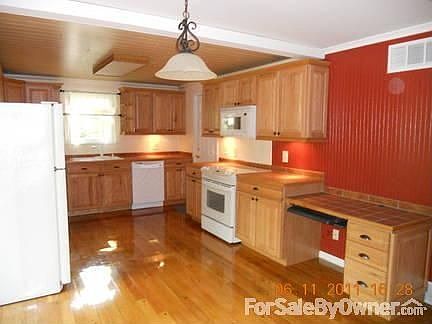 4th image of 705 Milford Hills Dr